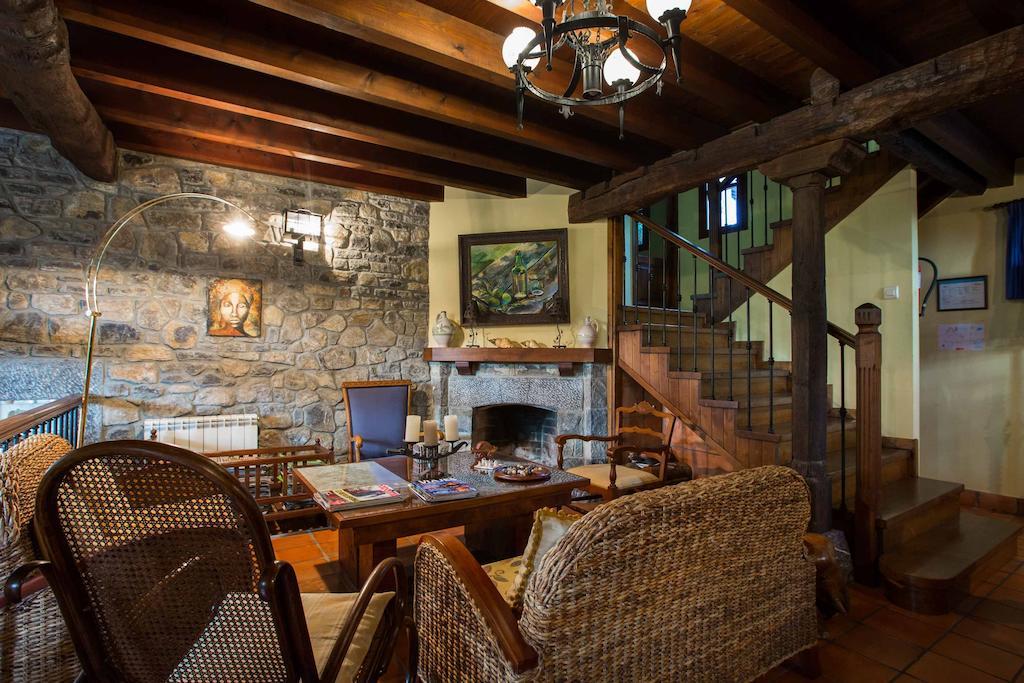 ריבאדסלה Hotel El Carmen מראה חיצוני תמונה